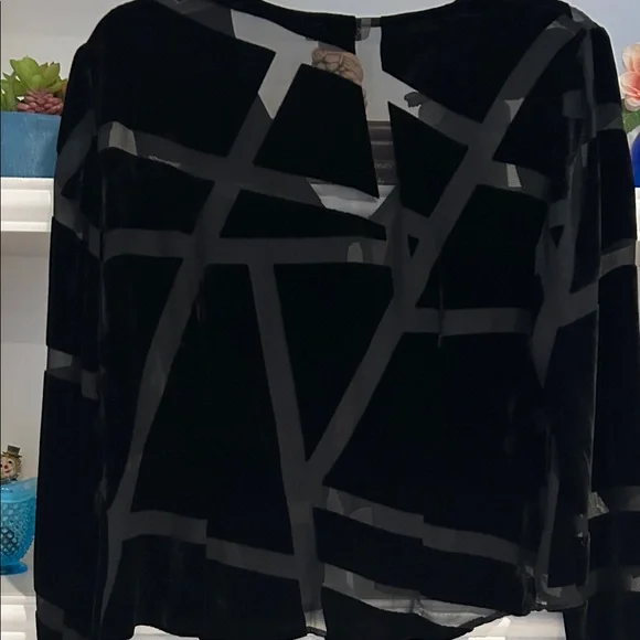 Escada Black Sheer Blazer with Geometric Design - Picture 5 of 10